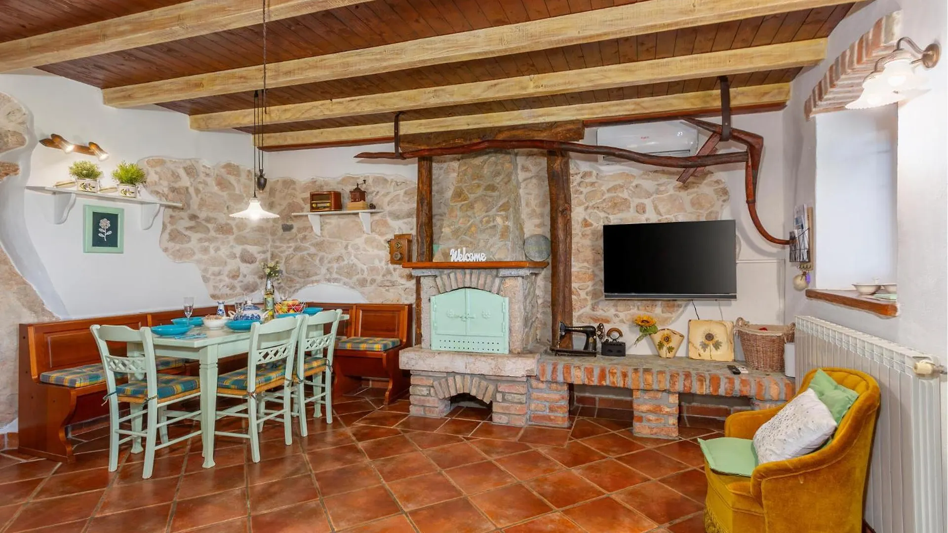 Cozy Home In Dobrinj With Wifi